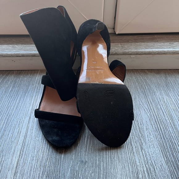 & Other Stories Black Suede Cut Out Sandal Heels. Size 39 (US 8). Heel: 3.5 in. - Picture 5 of 5